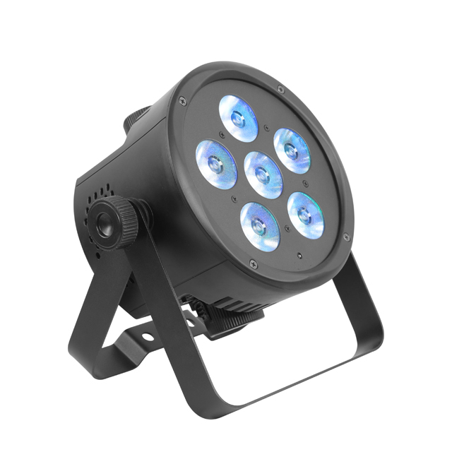 The indoor bar atmosphere renders the lamp 6pcs*10W RGB+WW 4 in 1 LED